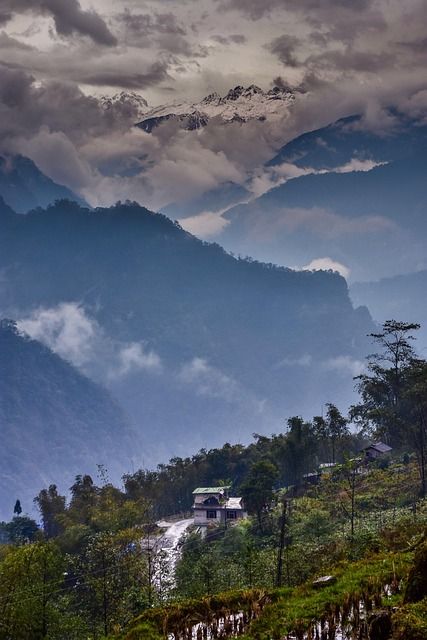 About Sunrise Tours and Travels